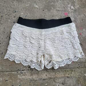 Vintage Y2K Wet Seal Lace Shorts Size XL White Elastic Waist Beach Boho Summer